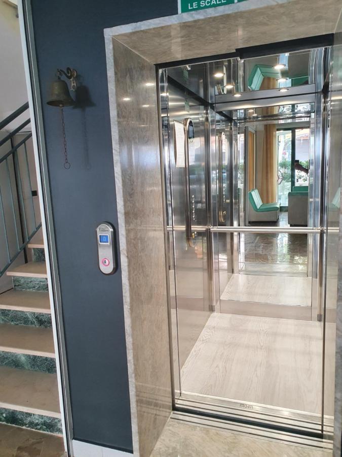 Hotel Venezia San Mauro Mare 외부 사진